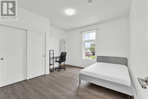 442 Sunnyside Avenue, Ottawa, ON - Indoor Photo Showing Bedroom