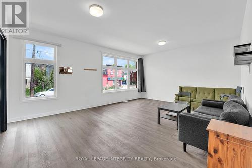 Unit 1 - 442 Sunnyside Avenue, Ottawa, ON - Indoor Photo Showing Living Room
