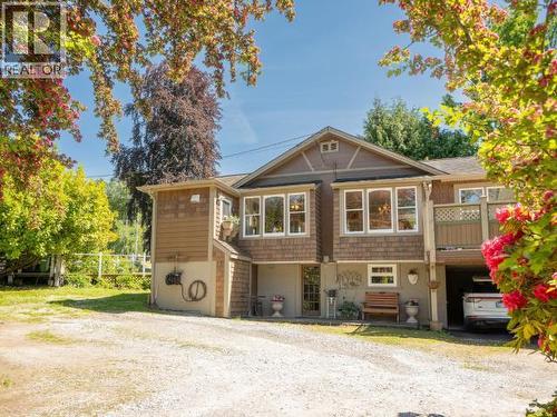4215 Westview Ave, Powell River, BC - Outdoor