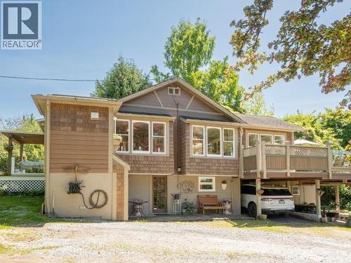 4215 Westview Ave, Powell River, BC - Outdoor