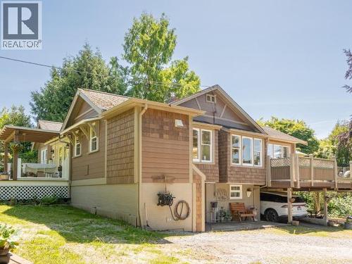 4215 Westview Ave, Powell River, BC - Outdoor With Deck Patio Veranda