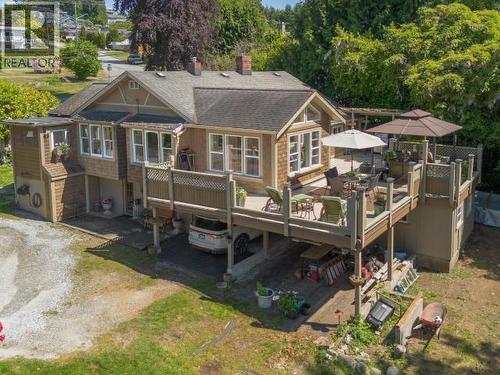 4215 Westview Ave, Powell River, BC - Outdoor