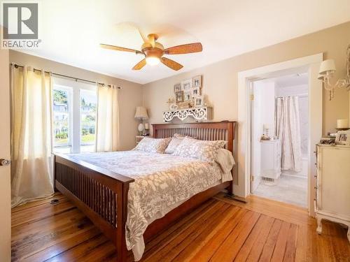 4215 Westview Ave, Powell River, BC - Indoor Photo Showing Bedroom
