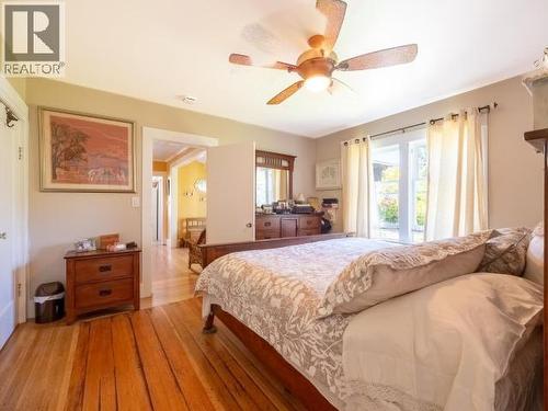 4215 Westview Ave, Powell River, BC - Indoor Photo Showing Bedroom