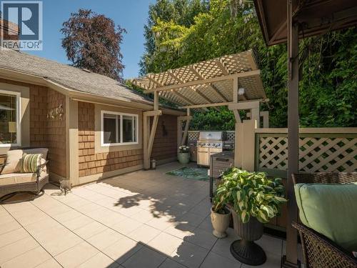 4215 Westview Ave, Powell River, BC - Outdoor