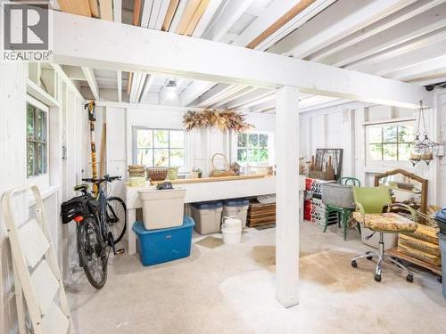 4215 Westview Ave, Powell River, BC - Indoor