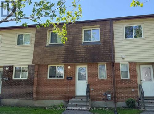 B - 46 FORESTER CRESCENT  Ottawa, ON K2H 8Y4
