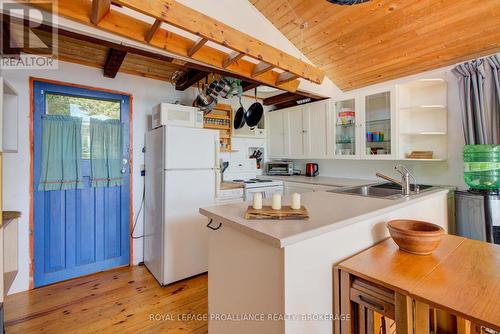 Pt Lt 25 Isaacs Acres, Frontenac (Frontenac South), ON - Indoor Photo Showing Kitchen