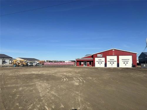 435 #12 Highway, Steinbach, MB 