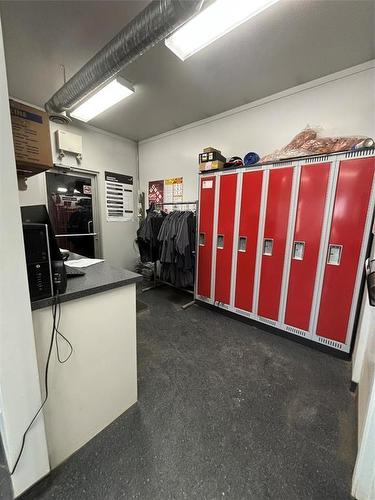 435 #12 Highway, Steinbach, MB 