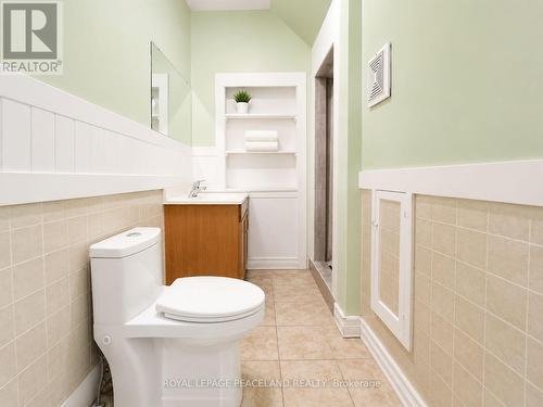 406 Jackson Street W, Hamilton, ON - Indoor Photo Showing Bathroom