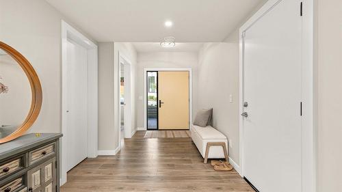 3311 Aspen Lane, Kelowna, BC - Indoor Photo Showing Other Room