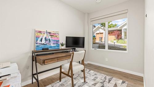 3311 Aspen Lane, Kelowna, BC - Indoor