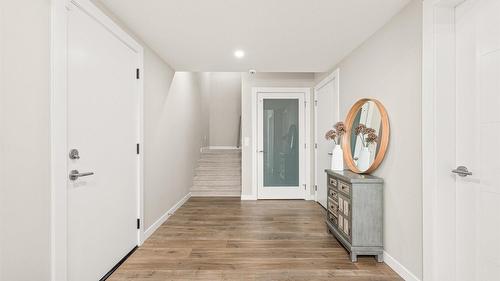 3311 Aspen Lane, Kelowna, BC - Indoor Photo Showing Other Room