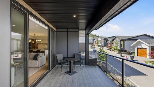3311 Aspen Lane, Kelowna, BC - Outdoor With Exterior