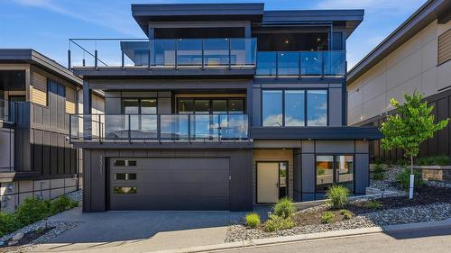 3311 Aspen Lane, Kelowna, BC - Outdoor
