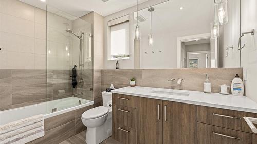 3311 Aspen Lane, Kelowna, BC - Indoor Photo Showing Bathroom