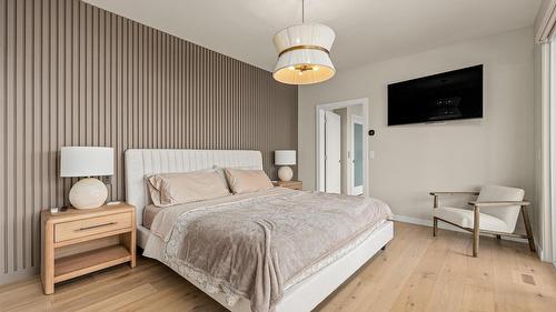 3311 Aspen Lane, Kelowna, BC - Indoor Photo Showing Bedroom