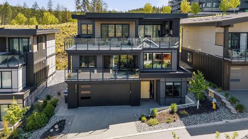 3311 Aspen Lane, Kelowna, BC - Outdoor With Deck Patio Veranda With Facade