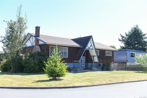 2029 Cedar Cres, Courtenay, BC 
