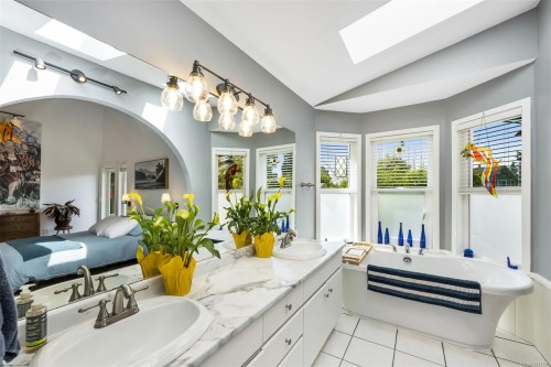 1844 Chaparral Dr, Duncan, BC 