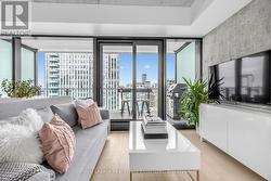 3102 - 224 KING STREET W Toronto, ON M5H 0A6