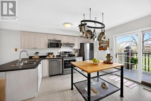 36 Brigadier Private, Ottawa, ON - Indoor Photo Showing Kitchen With Double Sink