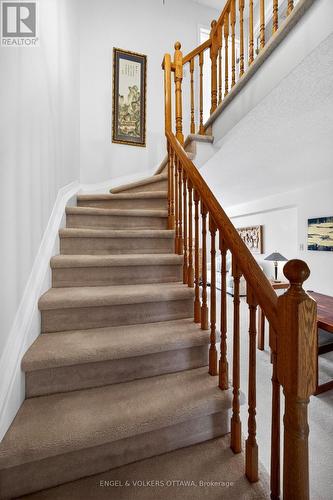 36 Brigadier Private, Ottawa, ON - Indoor Photo Showing Other Room