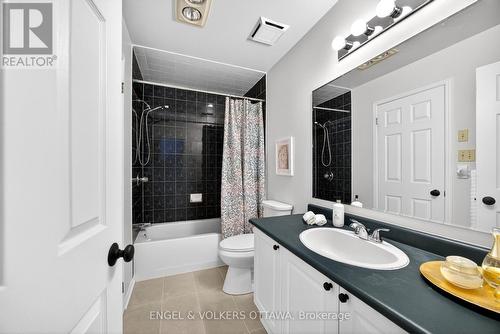 36 Brigadier Private, Ottawa, ON - Indoor Photo Showing Bathroom