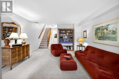 36 Brigadier Private, Ottawa, ON - Indoor Photo Showing Other Room