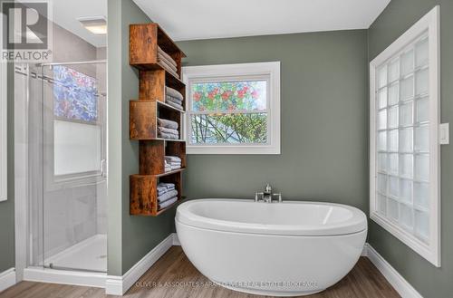 24 Third Avenue, St. Thomas, ON - Indoor Photo Showing Bathroom