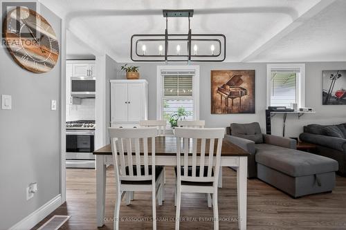 24 Third Avenue, St. Thomas, ON - Indoor Photo Showing Dining Room