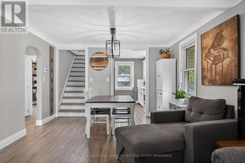 24 Third Avenue, St. Thomas, ON - Indoor Photo Showing Living Room