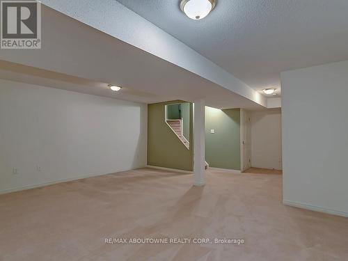 1310 Blanshard Drive, Burlington, ON - Indoor