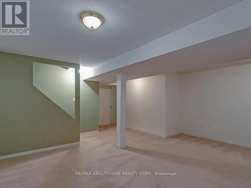 1310 Blanshard Drive, Burlington, ON - Indoor