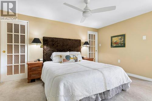3170 Plum Tree Crescent, Mississauga, ON - Indoor Photo Showing Bedroom