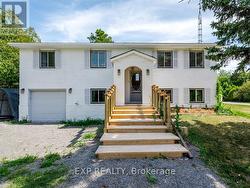 150 BAYVIEW DRIVE Greater Napanee, ON K7R 3K8