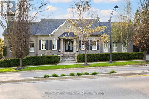 5 HUMBERVIEW DRIVE  Vaughan, ON L4H 1B1