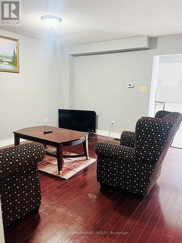 27 Lonestar Crescent, Brampton, ON - Indoor