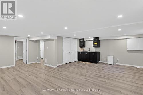 578 Hillside Street, Peterborough (Northcrest Ward 5), ON - Indoor
