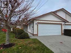 11-4897 ONTARIO AVE Powell River, BC V8A 5T7