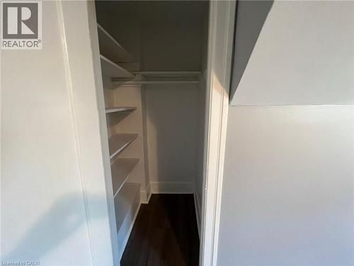 115 Highland Road W, Kitchener, ON - Indoor