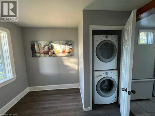 115 Highland Road W, Kitchener, ON - Indoor Photo Showing Laundry Room