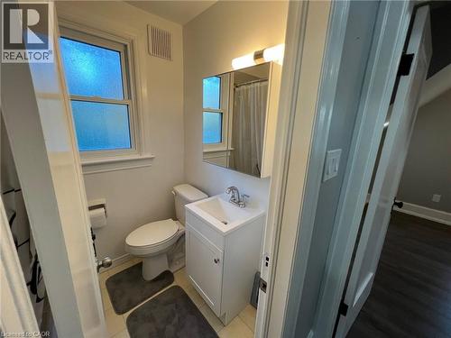 115 Highland Road W, Kitchener, ON - Indoor Photo Showing Bathroom