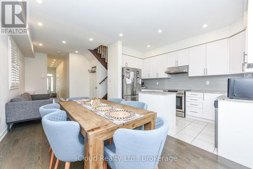 3958 Leonardo Street, Burlington, ON - Indoor