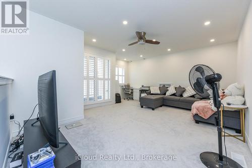 3958 Leonardo Street, Burlington, ON - Indoor Photo Showing Other Room