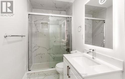 446 Argyle Street, Cambridge, ON - Indoor Photo Showing Bathroom