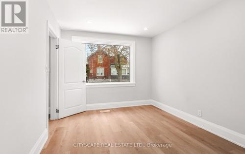 446 Argyle Street, Cambridge, ON - Indoor Photo Showing Other Room