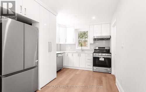 446 Argyle Street, Cambridge, ON - Indoor Photo Showing Kitchen