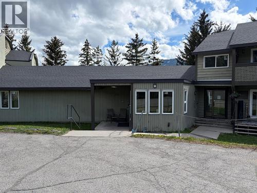 775 Balmer Crescent Unit# 302  Elkford, BC V0B 1H0